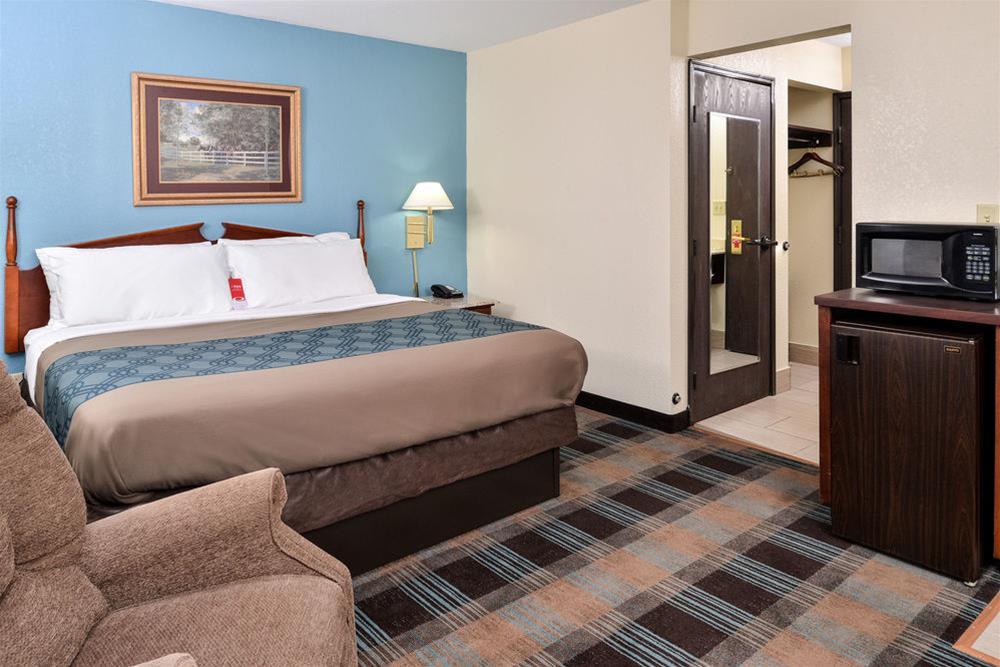 Econo Lodge Inn & Suites Shelbyville Exterior foto