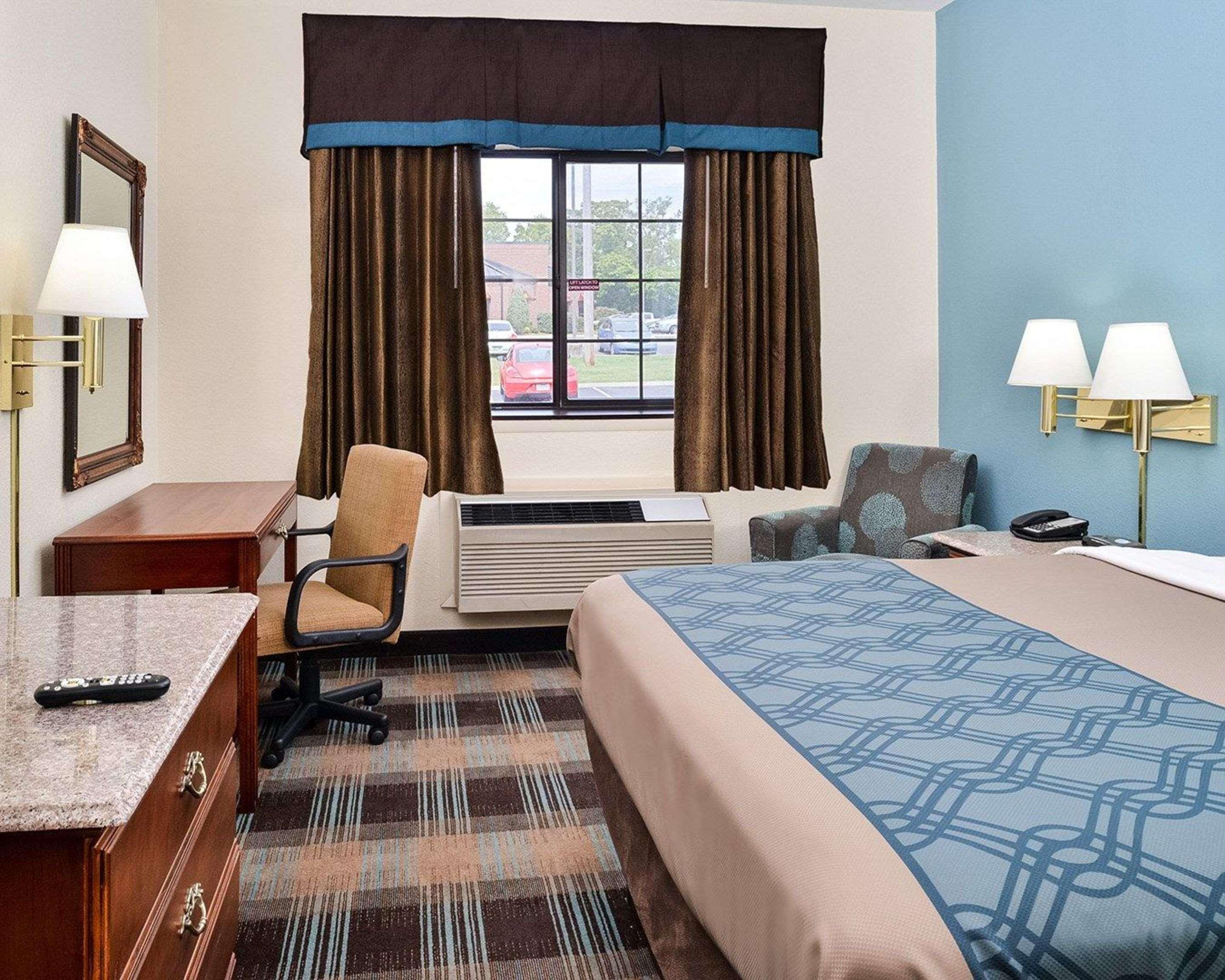 Econo Lodge Inn & Suites Shelbyville Exterior foto