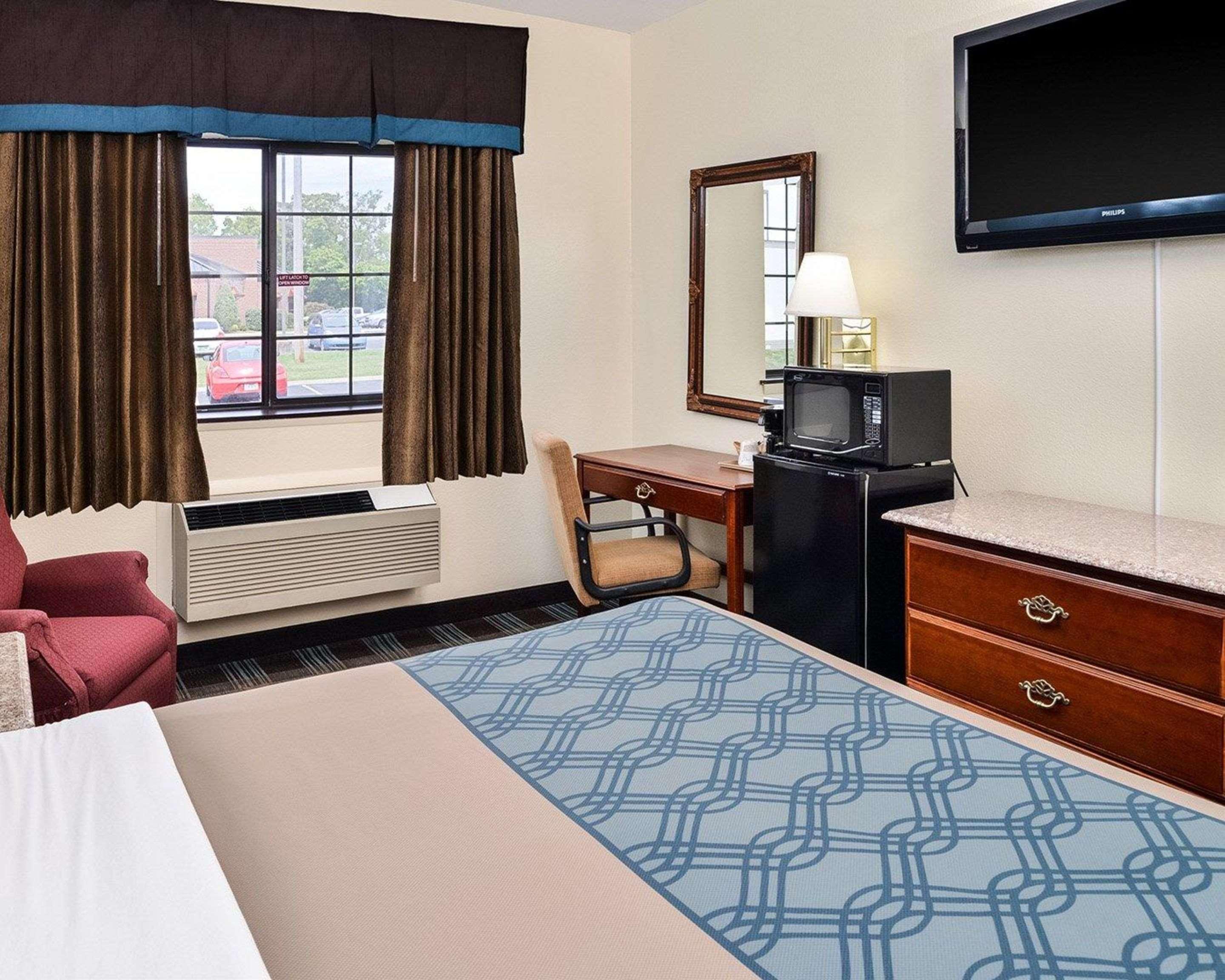 Econo Lodge Inn & Suites Shelbyville Exterior foto